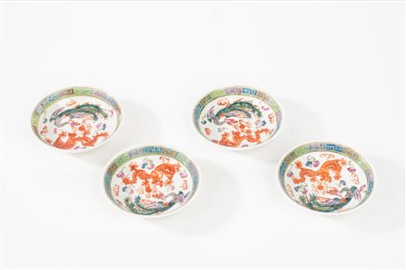Quattro piattini in porcellana Famiglia Rosa, Cina, secolo XX