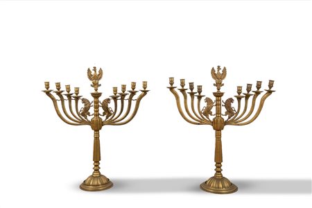 Coppia di grandi candelabri Chanukkah in ottone, Varsavia inizi secolo XX