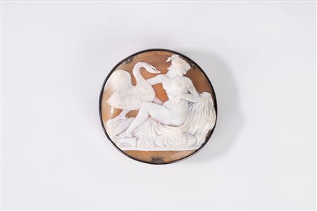 Scatola in argento con cammeo sul coperchio raffigurante Leda e il cigno, Francia, fine secolo XIX