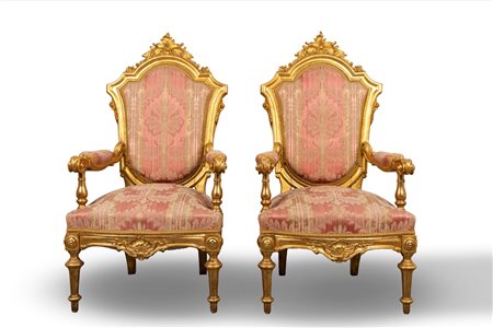 Coppia di poltrone in legno intagliato e dorato, secolo XIX
