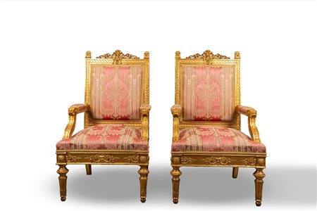 Coppia di poltrone in legno intagliato e dorato, secolo XIX