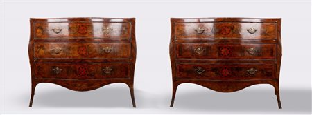 Coppia di cassettoni di forma mossa lastronati e intarsiati, Napoli, secolo XVIII