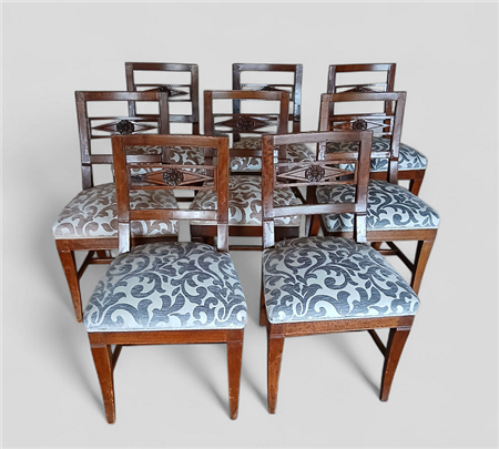 OTTO SEDIE IN NOCE A SCHIENALE DRITTO CON TRAVERSE DECORATE A LOSANGHE E...