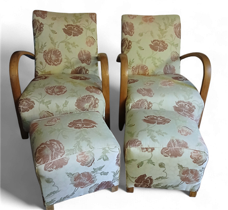 COPPIA DI POLTRONE VINTAGE CON POUF RIVESTITI IN TESSUTO FLOREALE