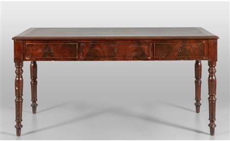 Scrivania da centro lastronata in mogano, un 