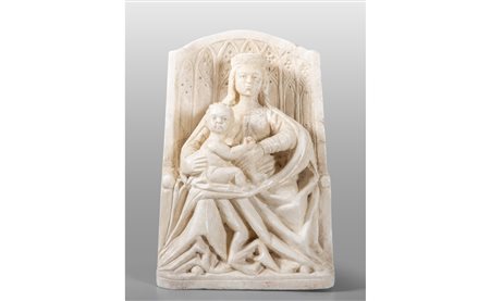 Madonna con Bambino in trono, scultura in 