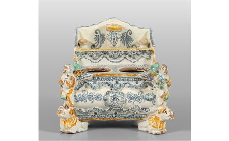 Calamaio in maiolica policroma d.to nel retro 