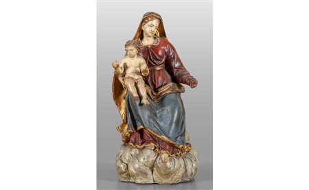 La Madonna Regina di Genova, scultura in 