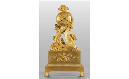 Pendola Restaurazione in bronzo dorato decorata 