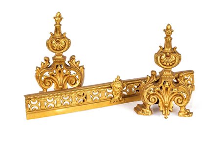 Finitura da camino in bronzo dorato, XIX secolo composta da una coppia di...