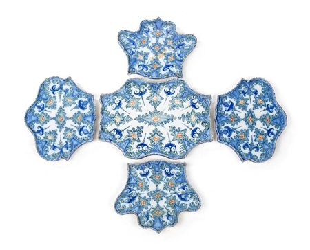 Centrotavola in maiolica composto da cinque elementi sagomati, Lodi o Torino,...