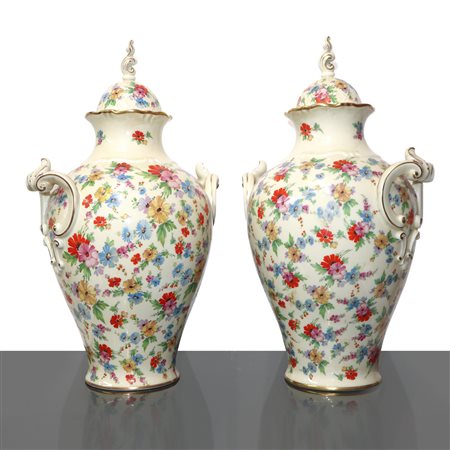 Thomas Ivory Bavaria - Coppia di poutiche in porcellana bianca con decori floreali