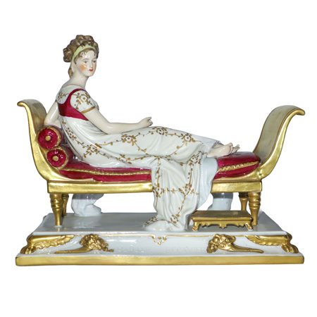 Statuetta di Paolina Bonaparte stesa su dormeuse