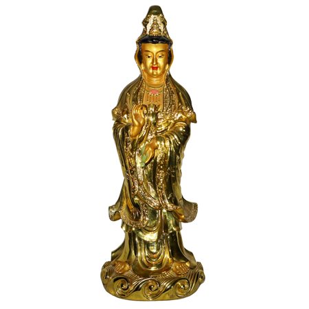 Buddha in posizione eretta con ricche vesti color oro