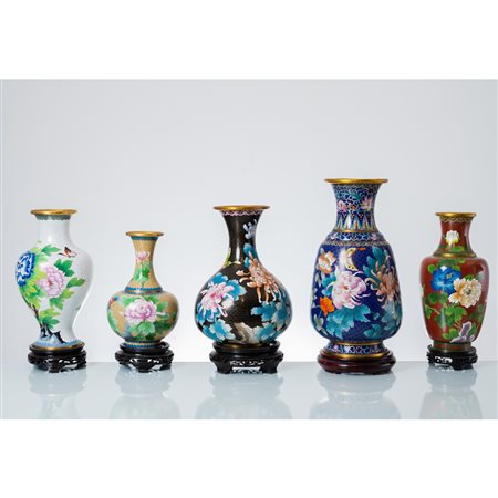 MANIFATTURA CINESE DELLA SECONDA METÀ XX SECOLO, Cinque vasi