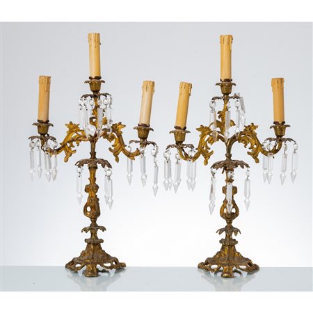 MANIFATTURA SICILIANA DEL XIX SECOLO, Coppia di candelabri