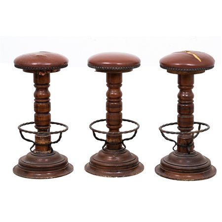 MANIFATTURA ITALIANA DEL XX SECOLO, Tre sgabelli