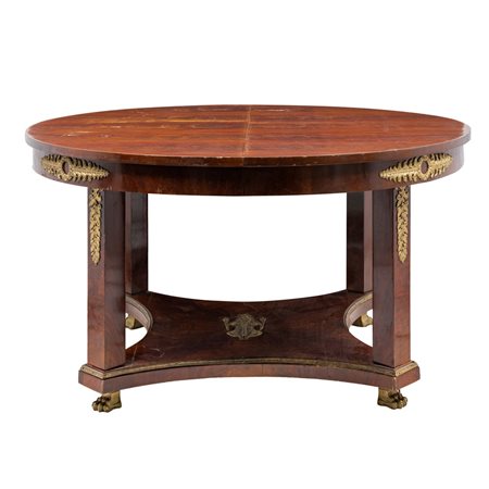 MANIFATTURA FRANCESE PRIMA METÀ XX SECOLO, Tavolo e 10 sedie