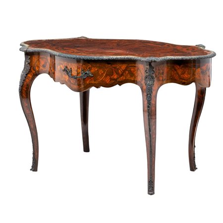 MANIFATTURA FRANCESE DEL XX SECOLO, Tavolo da centro