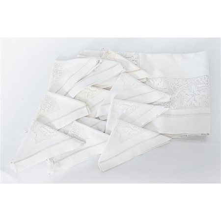 TOVAGLIA con dodici tovaglioli