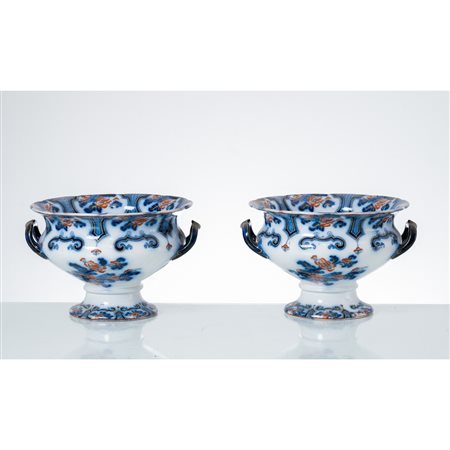 MANIFATTURA INGLESE DEL XIX SECOLO, Coppia di alzate