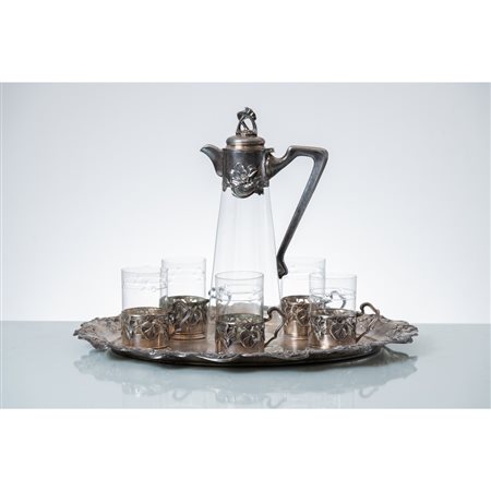 MANIFATTURA ITALIANA DEI PRIMI DEL '900, Servizio