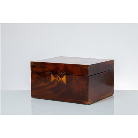 MANIFATTURA ITALIANA DEL XX SECOLO, Cassetta portagioie