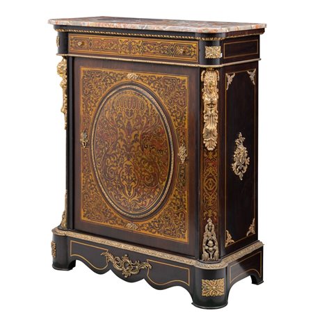 MANIFATTURA FRANCESE DEL XX SECOLO, Piccola credenza