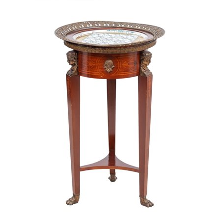 MANIFATTURA ITALIANA DEL XX SECOLO, Tavolino