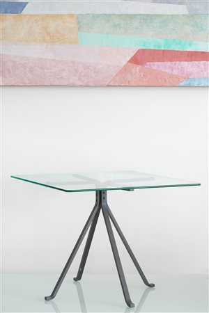 Enzo Mari (1932)  - Side table modello 'Cugino', 1973