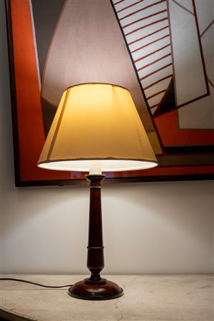 Lampada da tavolo con fusto a colonna e base circolare in metallo decorato a finto legno 