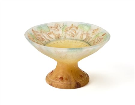 Almaric Walter Alzatina in pasta di vetro nei toni del giallo, arancio e verde.