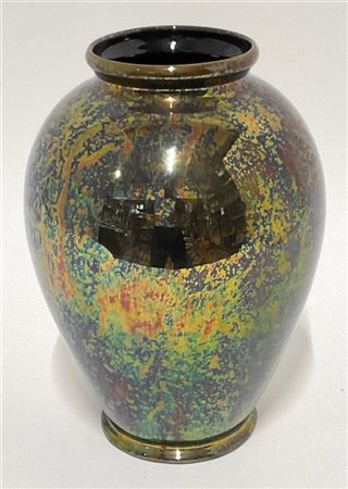 Riccardo Gatti Vaso in ceramica decorata a "riflessi metallici". Faenza, anni '3
