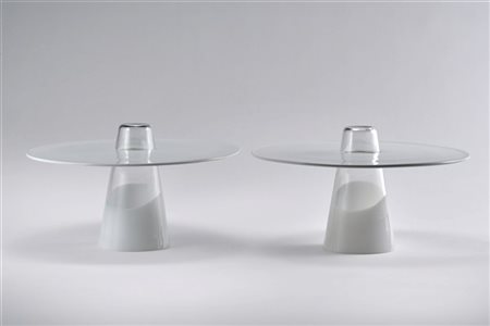 Angelo Mangiarotti Coppia di oggetti troncoconici in vetro incolore e lattimo, p