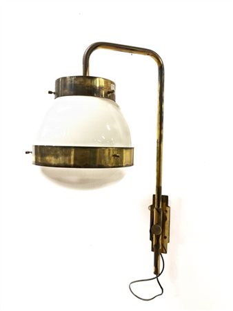 Sergio Mazza Lampada da parete modello "Delta". Produzione Artemide, Italia, 196