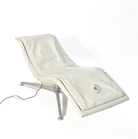 Poltrona Frau Chaise longue elettrica modello "Larus". Italia, primi anni 2000.