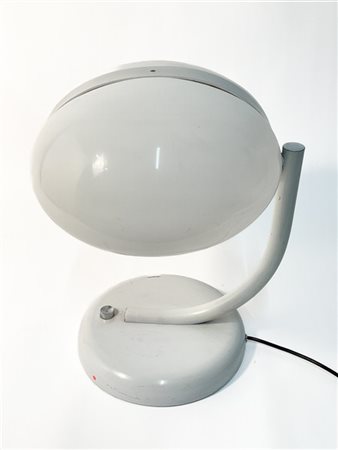 Lampada da tavolo. Produzione Stilnovo, Milano. Metallo verniciato bianco, para