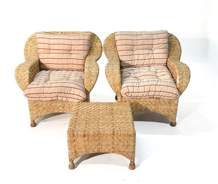 Vivai del Sud (Attribuito)
Coppia di poltrone in giunco e cuoio con poggiapiedi