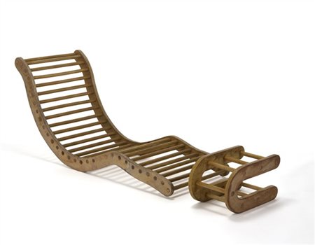 Prototipo di chaise longue con tavolino/poggiapiedi ensuite. Italia, anni '70.