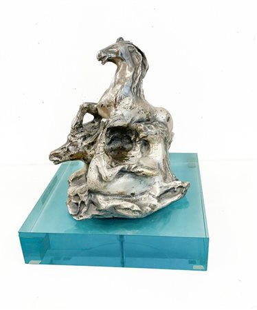 Aligi Sassu "Le cavalle di Abderos" 1977
multiplo scultura in argento su base in