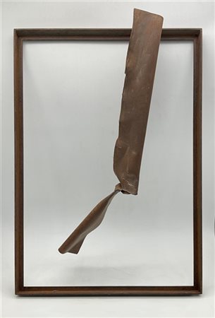 Pietro Coletta "Senza titolo" 
scultura in ferro
cm 73x52,5x10 (lievi difetti)