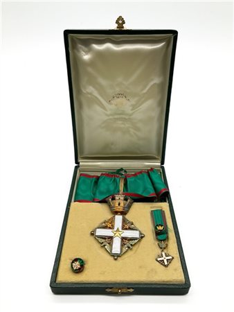 Insegna di Commendatore dell'Ordine al Merito della Repubblica Italiana in arge