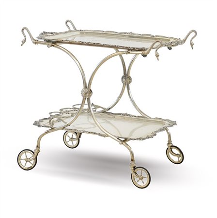 Carrello a due ripiani in metallo argentato con sostegni terminanti a collo di