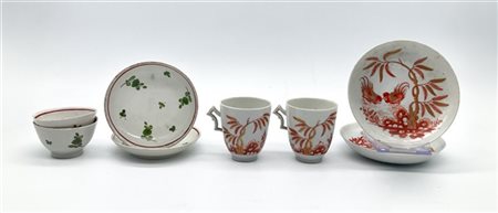 Manifatture diverse, secolo XVIII. Lotto composto da coppia di tazze con piatti