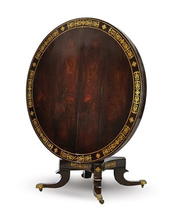 Tavolo a vela impiallacciato in mogano e intarsiato in ottone, piano circolare