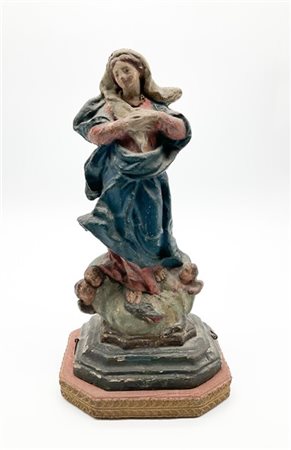 Arte del secolo XVIII. Vergine Immacolata in papier-machè dipinta in policromia