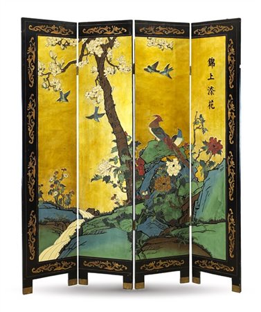 Paravento cinese a quattro ante decorato a paesaggi e volatili su fondo oro, Ci