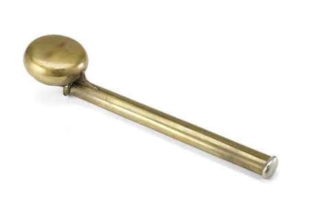 Calamaio da viaggio in rame inciso e dorato inciso con iscrizioni. 
Giappone, s