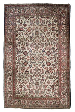 Tappeto Ispahan, Persia, secolo XX. Decoro all over floreale su fondo bianco. B