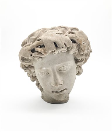 Antica scultura raffigurante testa di Bacco in marmo (cm 18x22) (difetti e manc